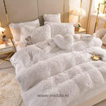 Middo 5-Piece Teddy Fluffy Fleece Bedding Set | Free Heart Pillow & Cozy Winter Warmth