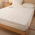 Comfortora™ Mattress Protector | Waterproof, Antibacterial & Breathable