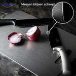 Je messen blijven scherp met de SafeCut Titanium Snijplank