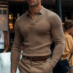 Casual bruine Vitaknit MuscleFit trui gedragen door model